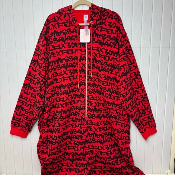 Savage X Fenty By RIHANNA HOODED ONESIE
Red Black Graphic Jumpsuit Size 22-24 - Picture 4 of 13
